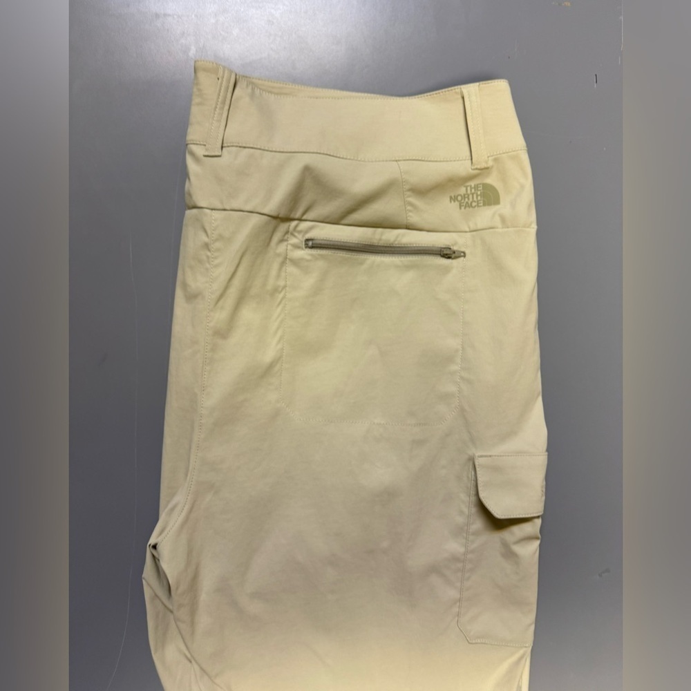 The North Face Women's Plus Paramount Mid-Rise Pa… - image 2